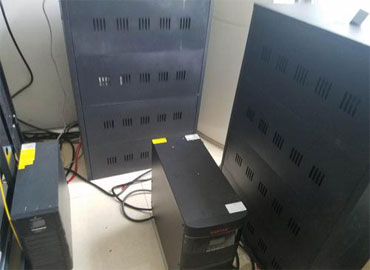 如何计算数据机房UPS电源的容量需求？ 